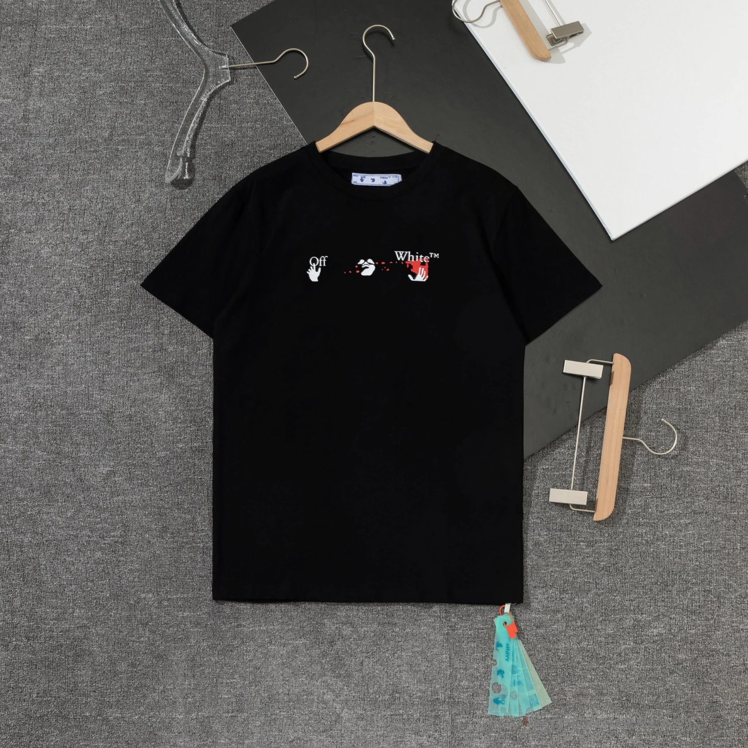 OFF-WHITE Acrylic Hand-Painted Graffiti Pattern Tee Shirt 'BLACK' 1 OFF-WHITE Acrylic Hand-Painted Graffiti Pattern Tee Shirt 'BLACK'