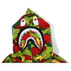 BAPE Shark Head STA Star Camouflage Hoodie 'GREEN' -Fusion Wear Shop 922d230d