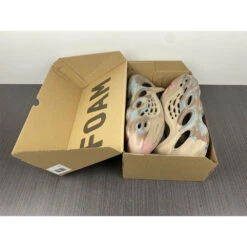 Adidas Yeezy Foam RNNR 'MX Sand' -Fusion Wear Shop HYB2128 f5134aa5 fbbf 47a6 876c e02929b7a223