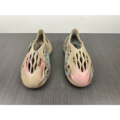 Adidas Yeezy Foam RNNR 'MX Sand' -Fusion Wear Shop HYB2135 78c9ea8d 1a79 4581 8737 bd981f6be3fc