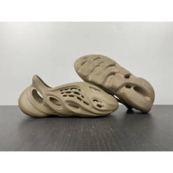 Adidas Yeezy Foam RNNR 'Mist'