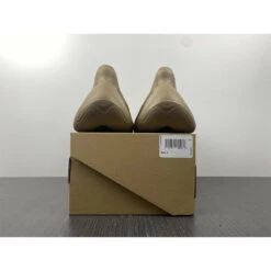 Adidas Yeezy Foam RNNR 'Mist' -Fusion Wear Shop HYB2158 d066269f dd67 41b1 9b35 45da1cf4db9c
