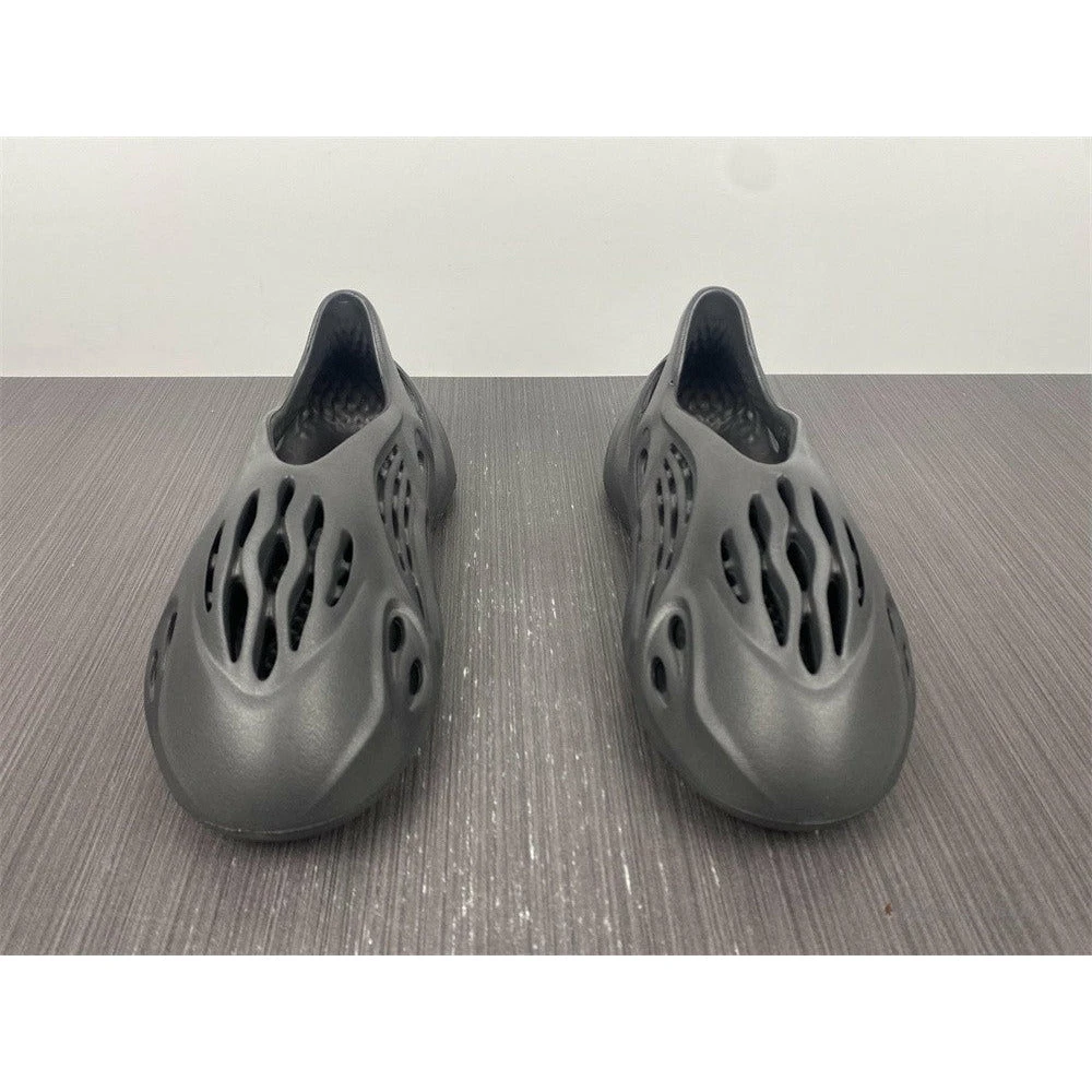 Yeezy Foam RNNR Onyx 4 Yeezy Foam RNNR Onyx - Image 4