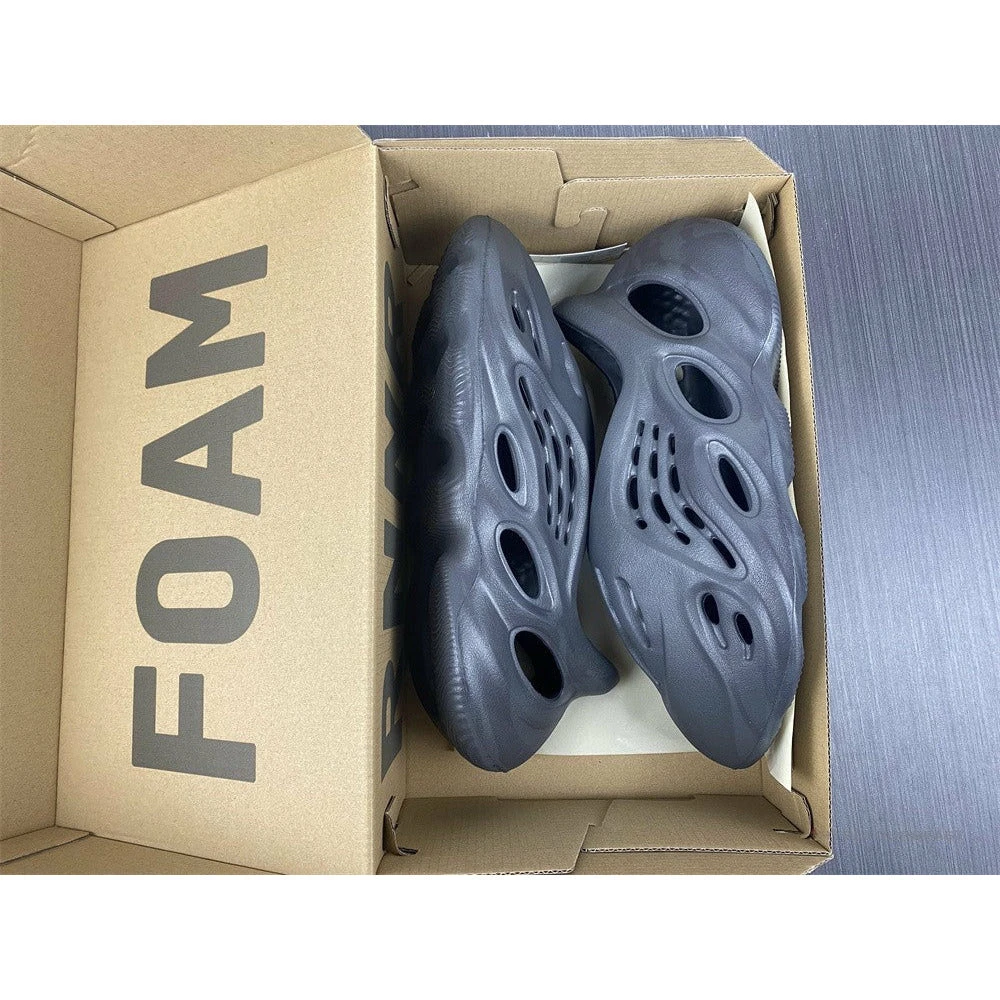 Yeezy Foam RNNR Onyx 6 Yeezy Foam RNNR Onyx - Image 6