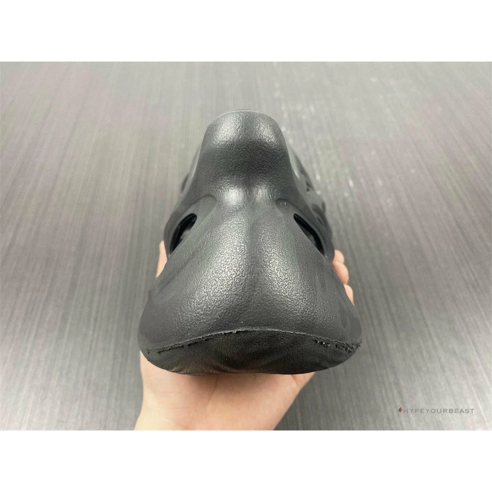 Yeezy Foam RNNR Onyx 10 Yeezy Foam RNNR Onyx - Image 10