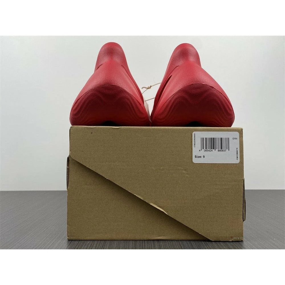 Yeezy Foam RNNR Vermillion Red 7 Yeezy Foam RNNR Vermillion Red - Image 7