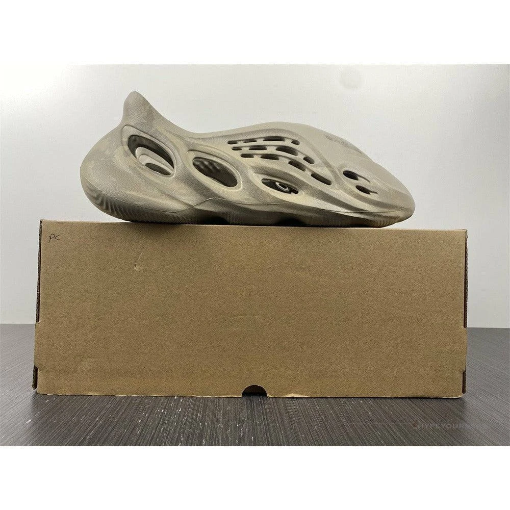 Yeezy Foam RNNR Stone Sage 12 Yeezy Foam RNNR Stone Sage - Image 12